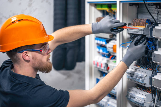 Best Affordable Emergency Electrician  in Santa Fe, TX